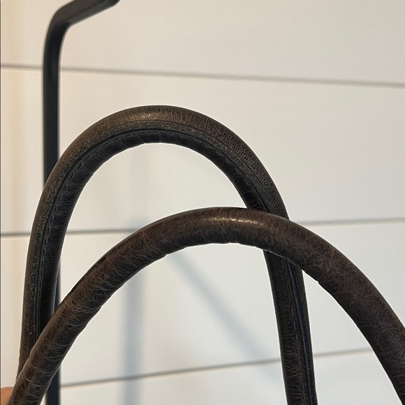 Vintage NWT Frye Elaine Studded Shoulder Bag. - Picture 6 of 11